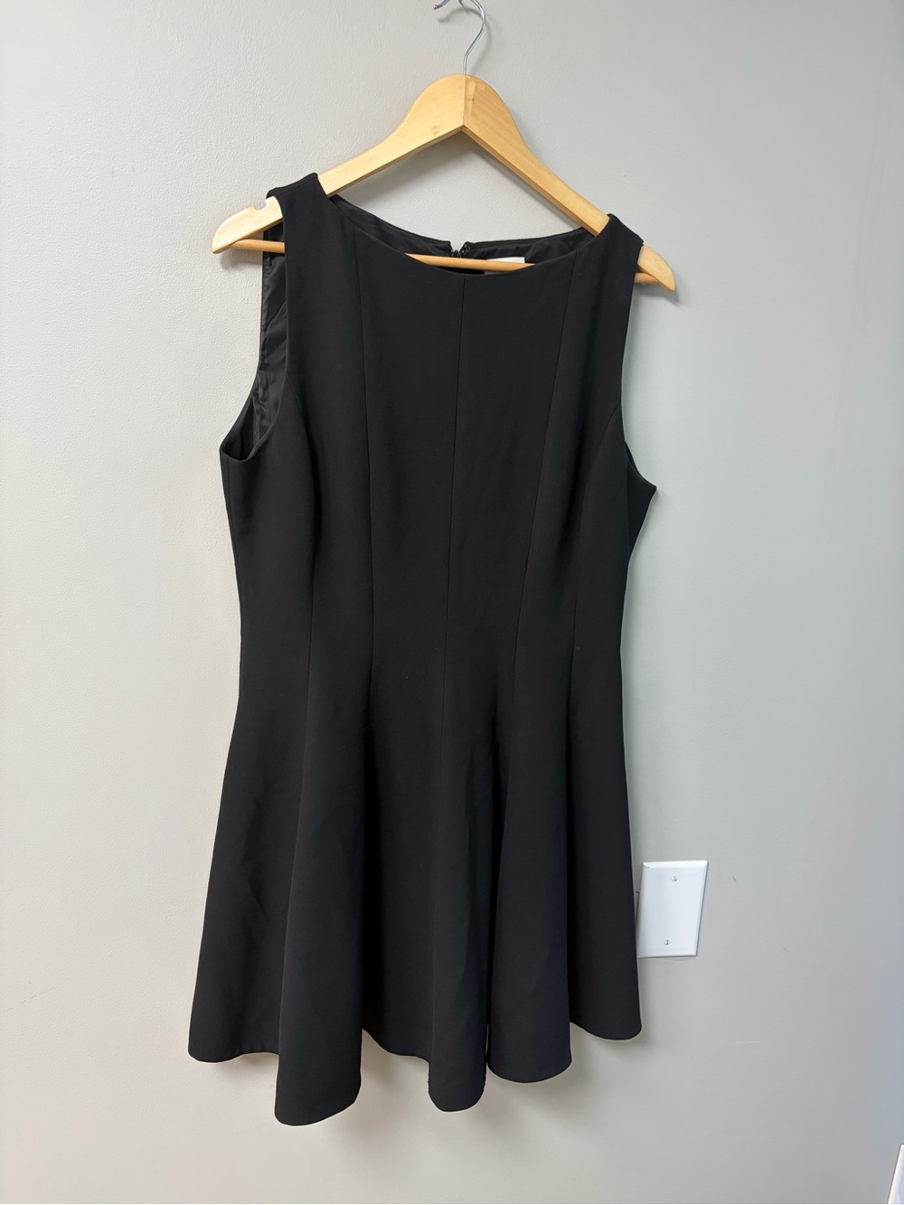 Babaton Black Sleeveless A-Line Dress